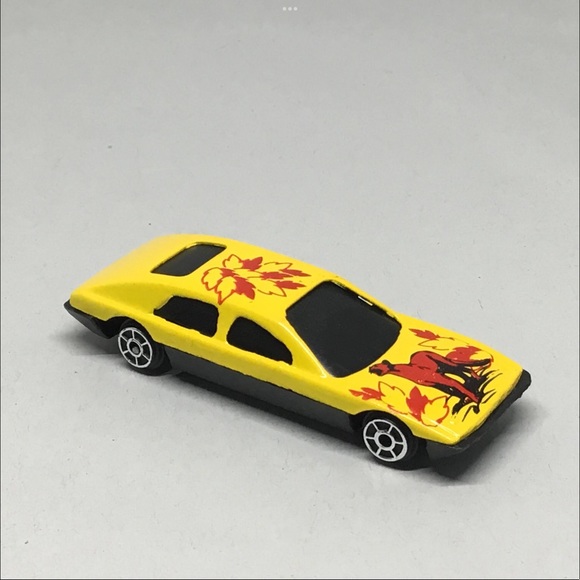 Vintage 1970s Cougar/Cat Decal Matchbox Car - Picture 4 of 5